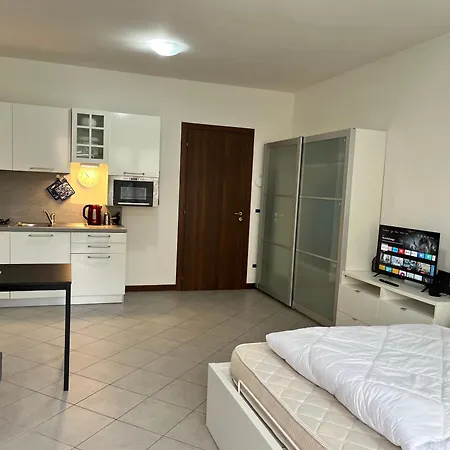 Studio Cala Di Sole * 임페리아