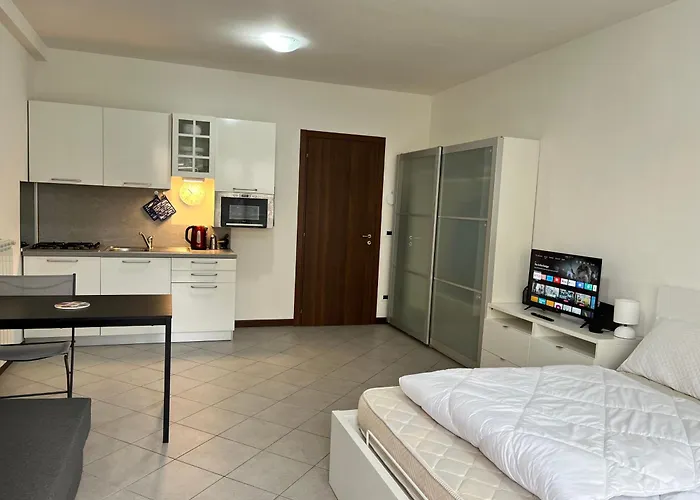 Studio Cala Di Sole * Imperia