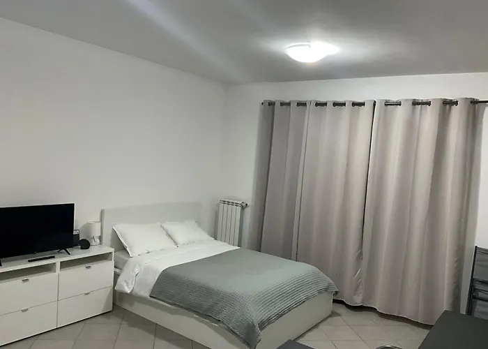 Studio Cala Di Sole Διαμέρισμα Imperia