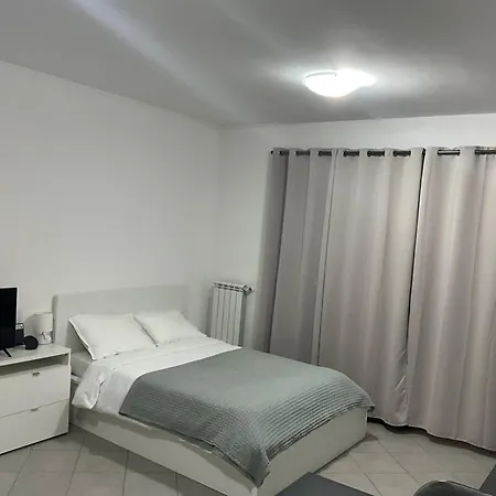Piscine Cala Di Sole Italie Mono Locale Seule Piece Apartment Imperia